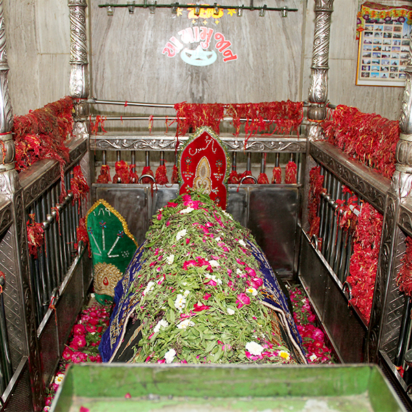 Mazar of Hazrat Saiyed Hamza Mamu Sahab (Maternal Uncle)